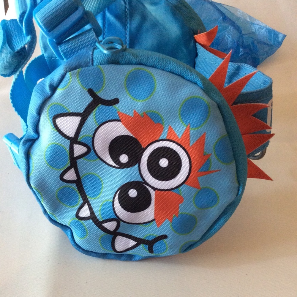 Cute dog harness and storage - pal pak